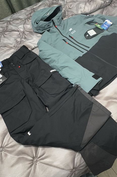 Costum de ski Dope L