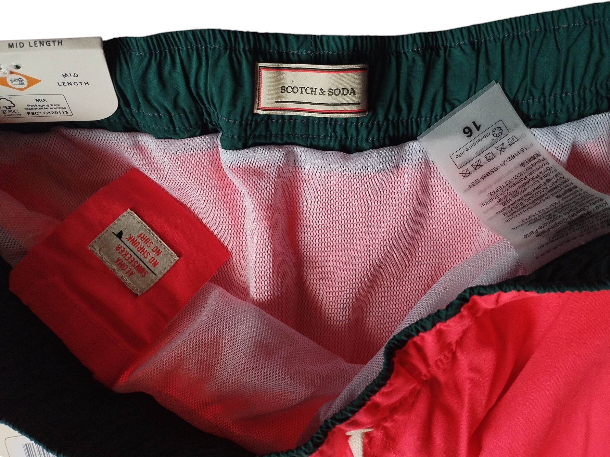 Scotch soda 16 години къси панталони