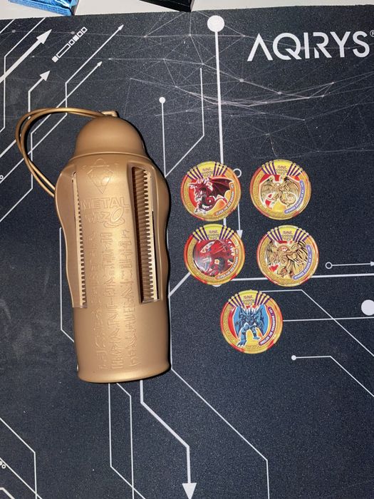 Sarcofag Yu Gi Oh si 5 tazosuri foarte rare!