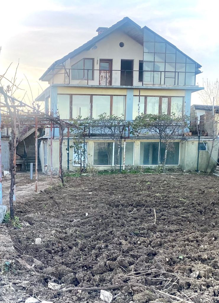 Продава се Къща в Варна, Виница - 117 кв.м за 1274 €/кв.м - Снимка #2