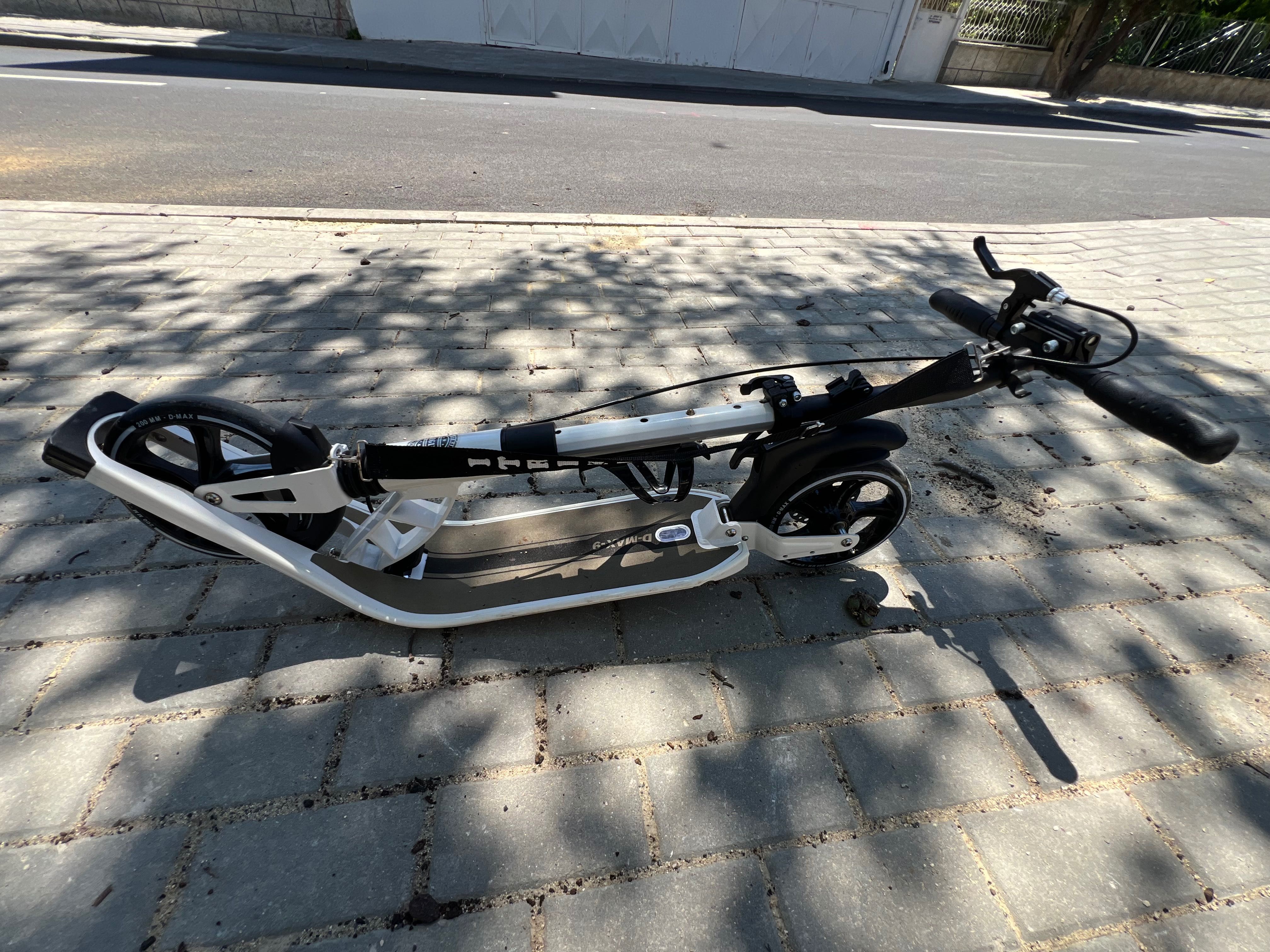 Тротинетка за деца D-max-9