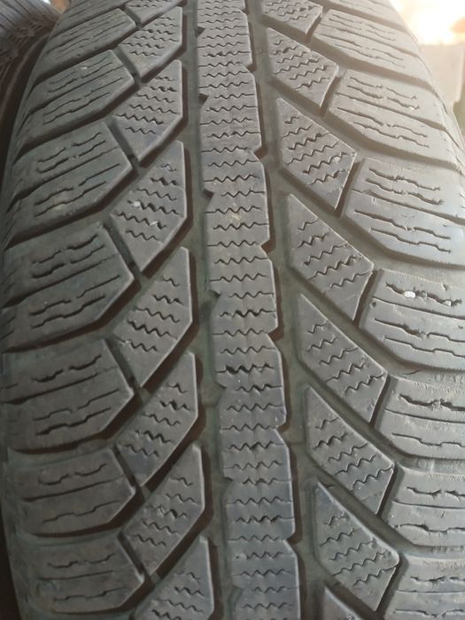 215 65 16 de iarnă