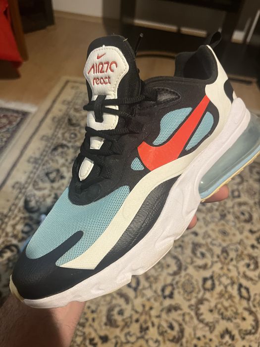 Vand adidasi nike air max 270