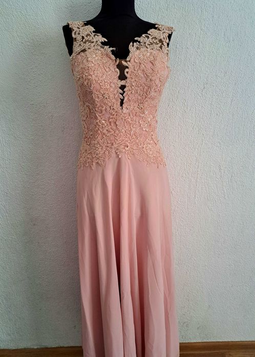 Бутикова бална рокля