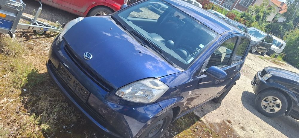 Дайхатсу Сирион 1.3 4х4 на части