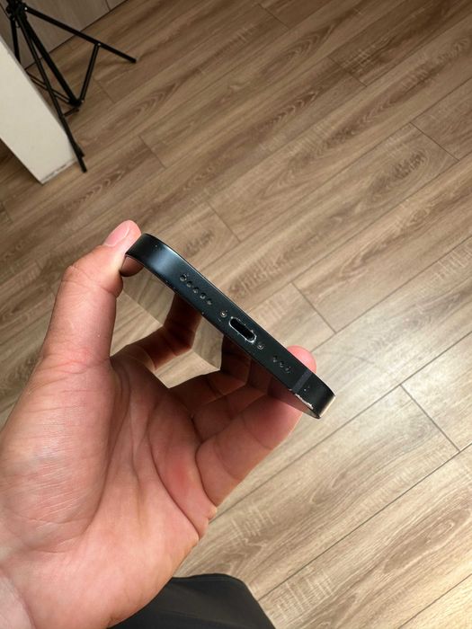 iPhone 14 Black, cititi anuntul
