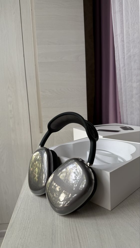 ПРОДАМ airpods MAX