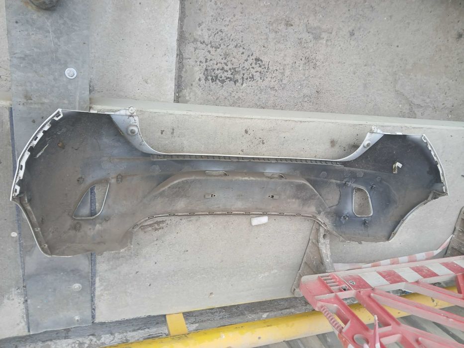Donez bara spate Hyundai 1 10 model 2019 -2025
