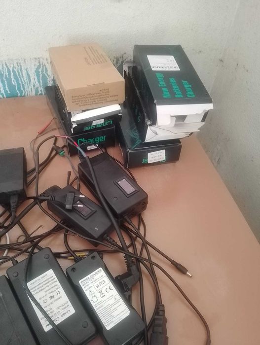 incarcatoare baterie bicicleta 36v 2a , 48v  2a noi