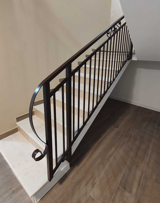 Balustrade Metalice pentru Scări Interioare Timiș