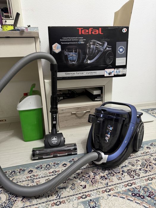 Продам пылесос Tefal 2019 года