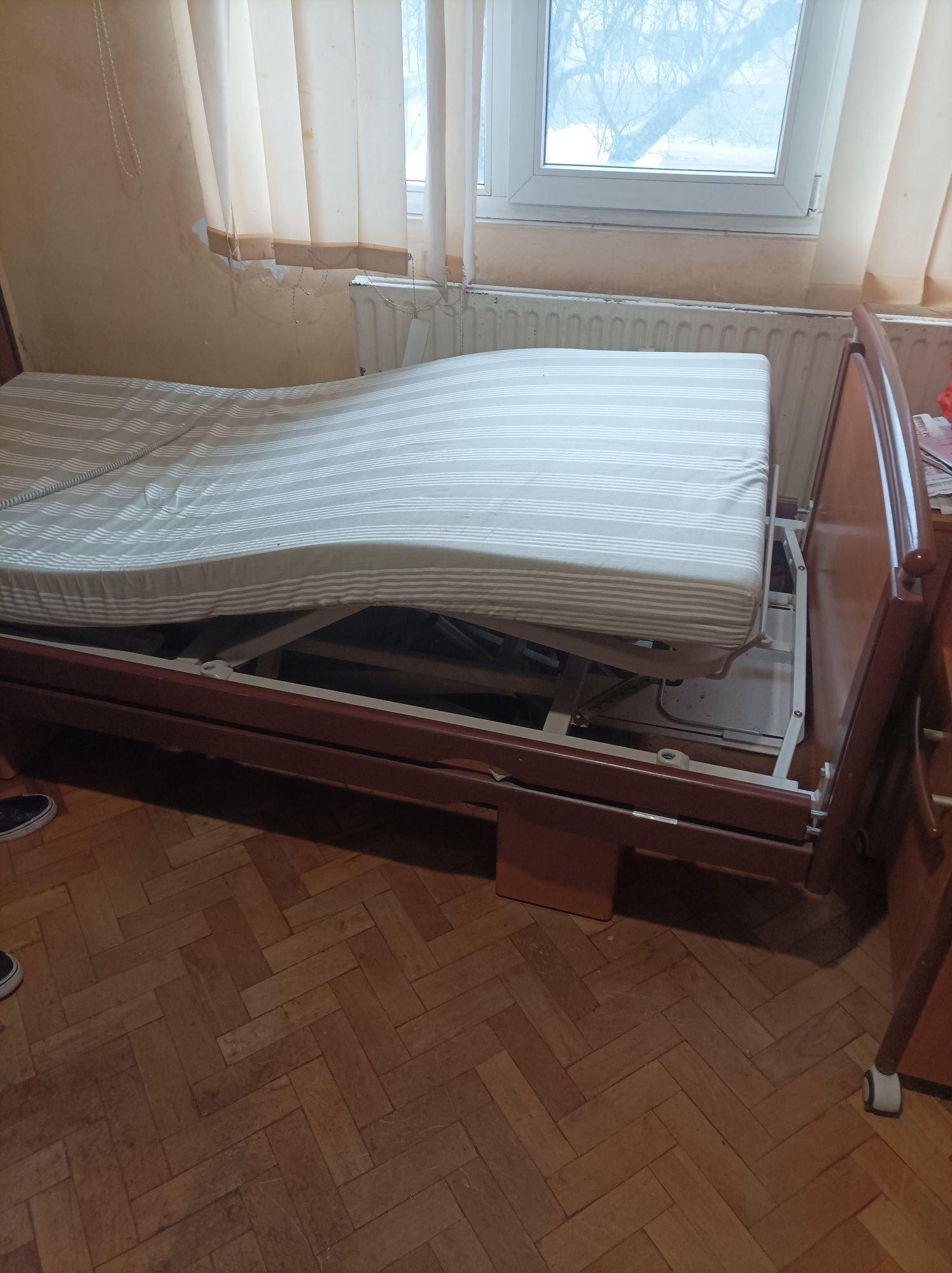 Медицинско легло(Болнично)