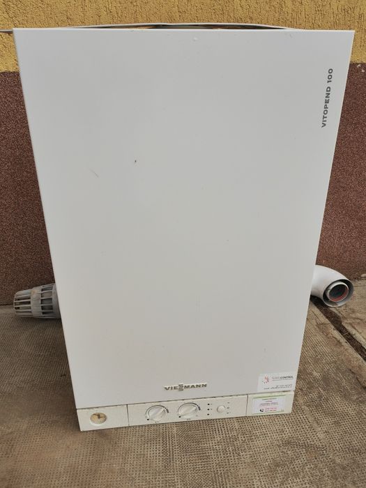 Vând centrala vissmann 28 KW pt piese