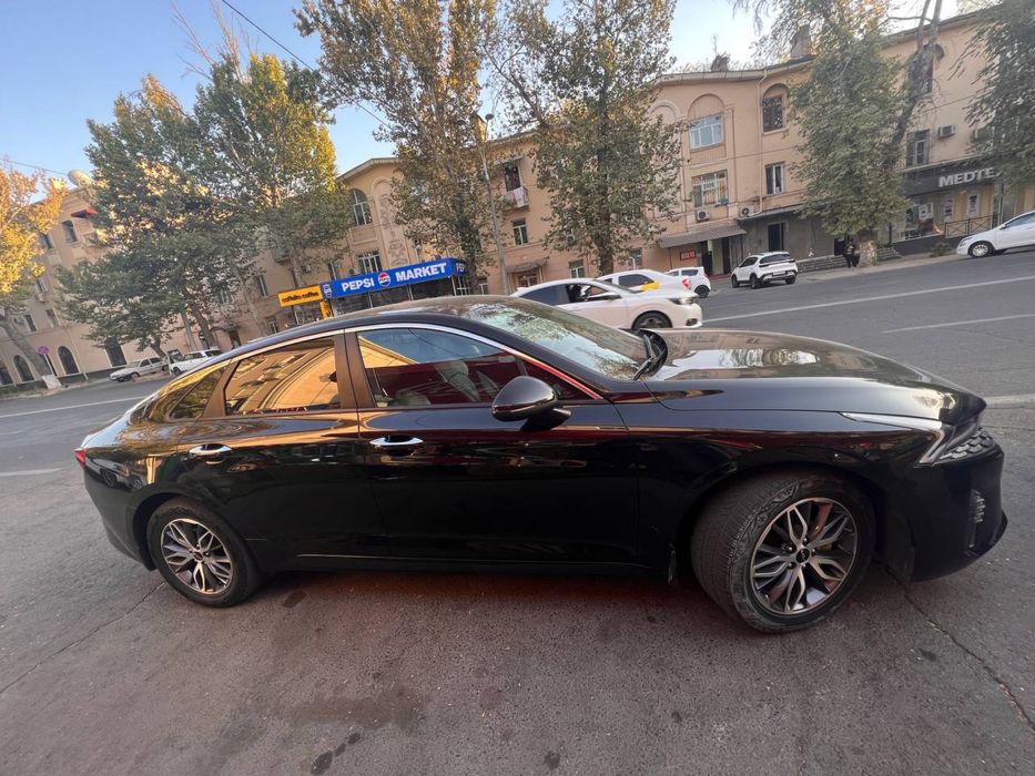 Kia K5 kunlik arenda suxoyga