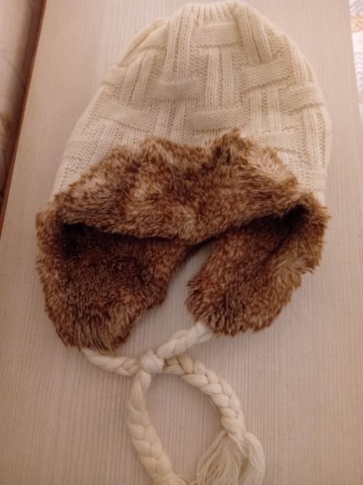 Шапка женская зимняя тёплая.