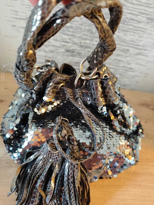 Дамска чанта за бал,банкет и други приятни поводи