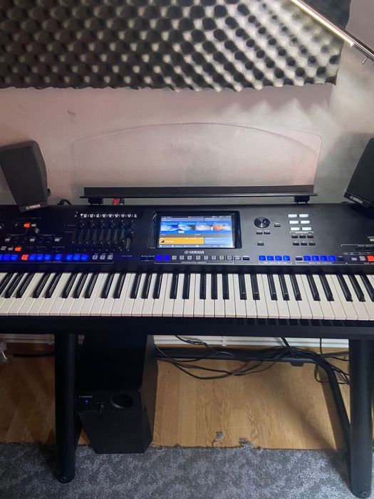 Yamaha Genos 1 impecabil!