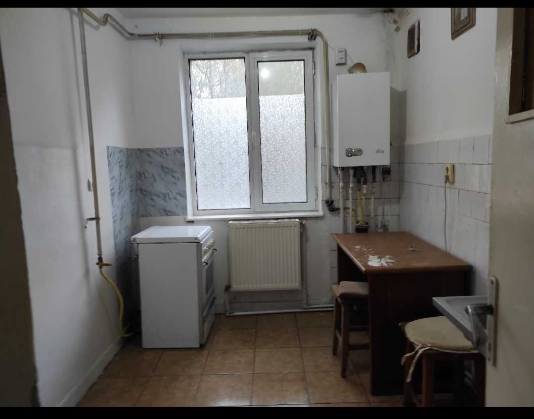 Închiriez apartament 2 camere în zona spitalul județean