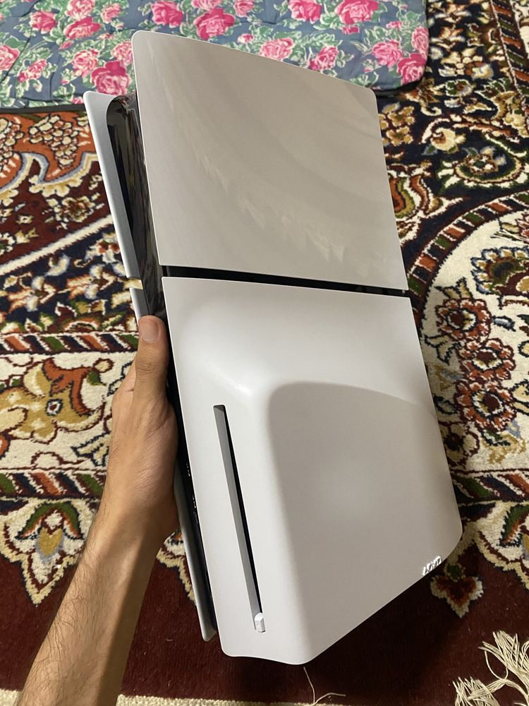 Play Station 5 Slim Disc 1 TB + Online Games