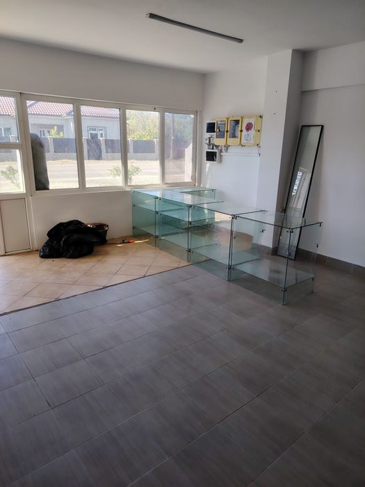 Inchiriez Spațiu Comercial