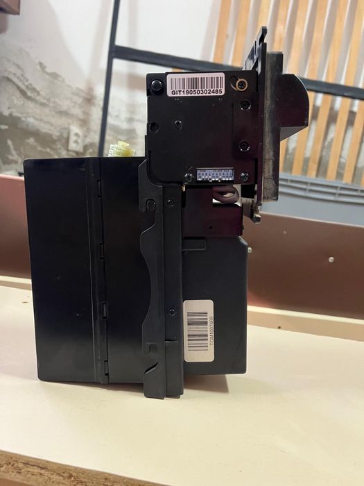 Vand acceptator bacnote ict