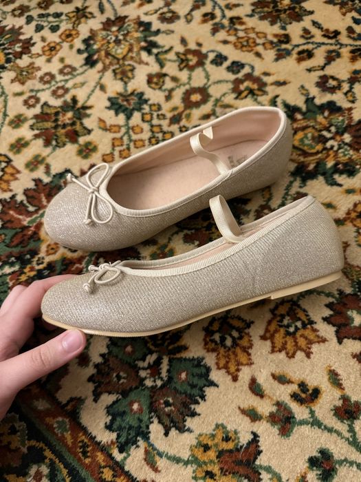 Продам балетки для девочки