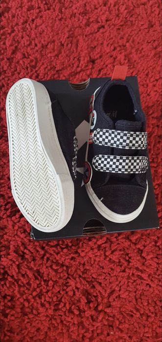 Tenesi H&M forma masini nr 25