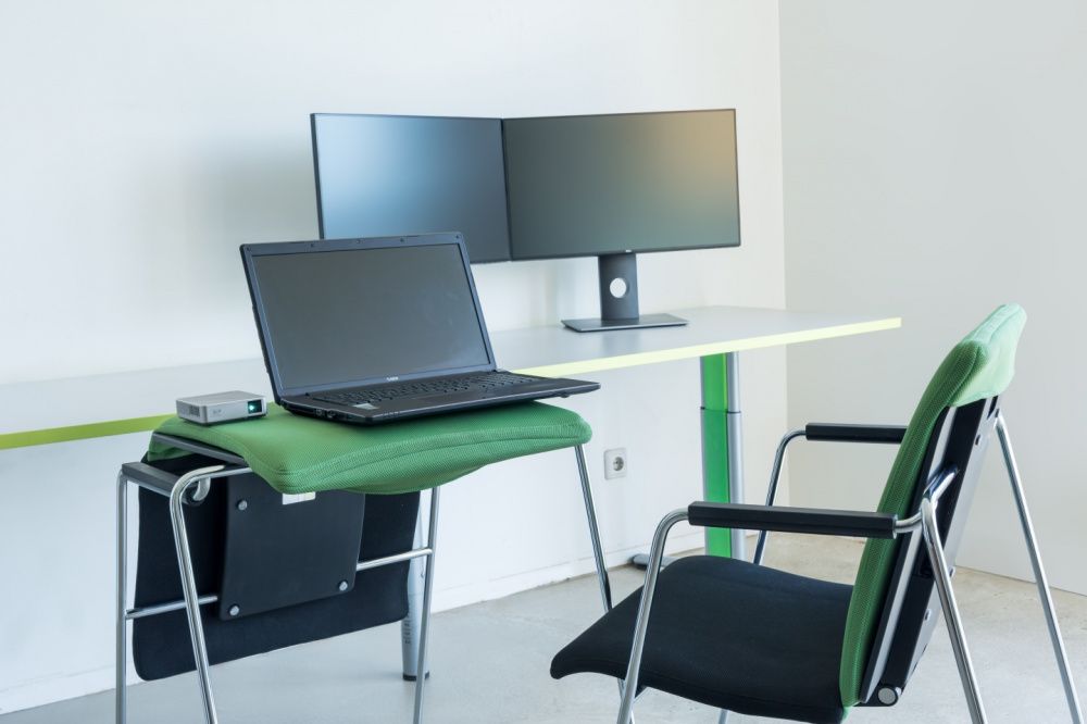 РАЗПРОДАЖБА / ЛИКВИДАЦИЯ на офис оборудване "ORT" - бюро бюра