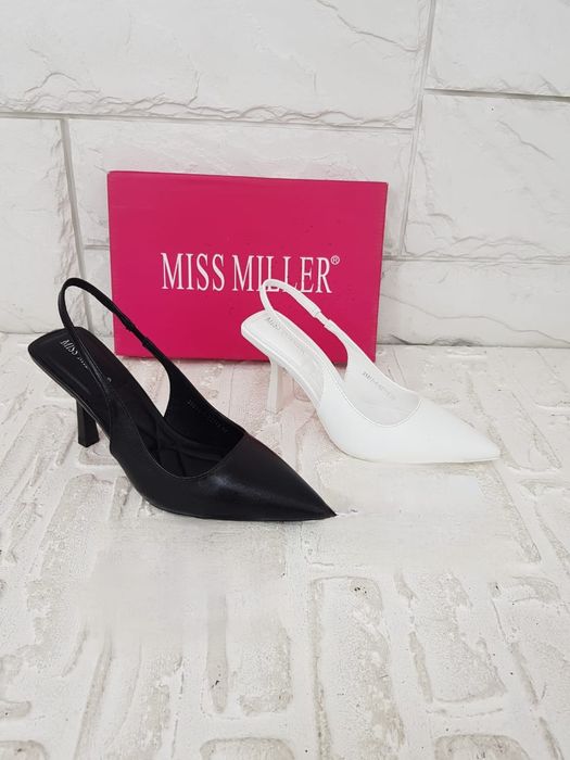 Продам черные босоножки,