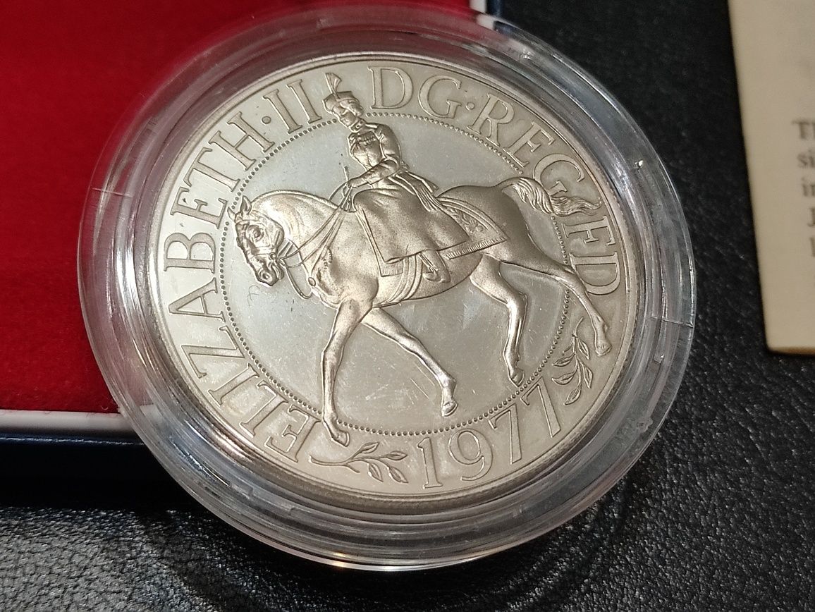 Английска Сребърна Монета / Queen Elizabeth  1977