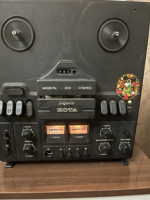 Продам магнитофон нота СССР