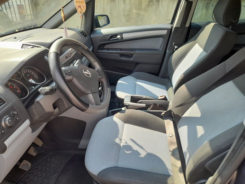 De vânzare Opel Zafira B