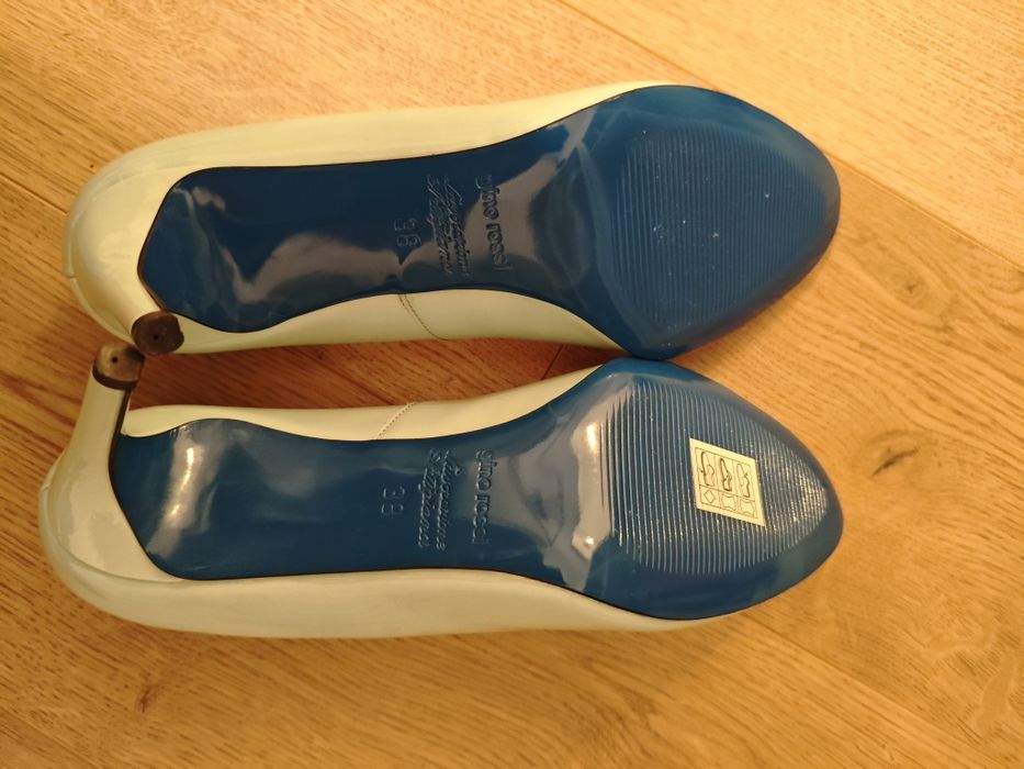 Pantofi piele lacuita cu toc 9 cm Gino Rossi marimea 38