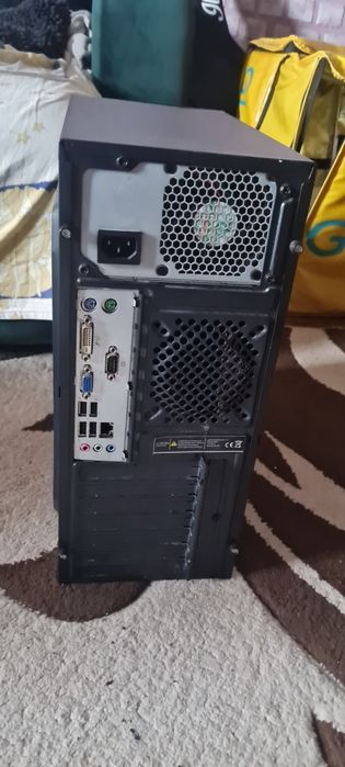 Vand pc -old gen games sau office