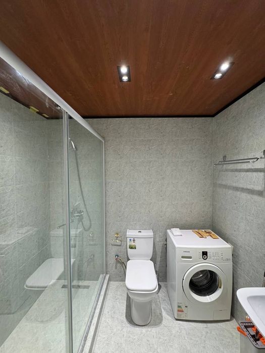 Zarafshon City Продается 2 комнатная квартира ремонт ул.Бобура