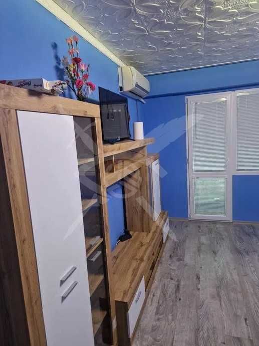 Продава се Тристаен апартамент в Бургас, Меден рудник - зона А - 85 кв.м за 1389 €/кв.м - Снимка #1