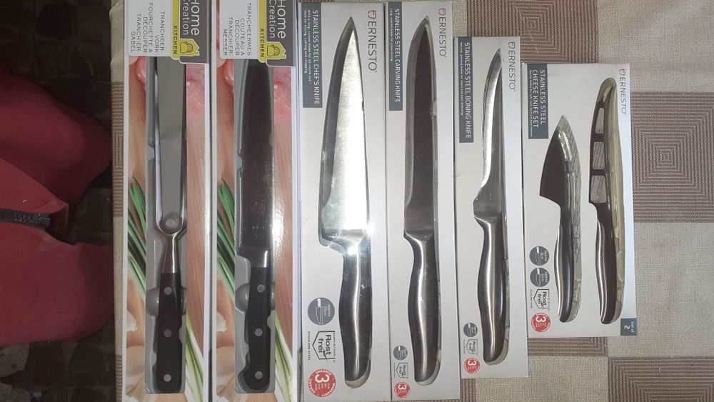 Комплект нови ножове
