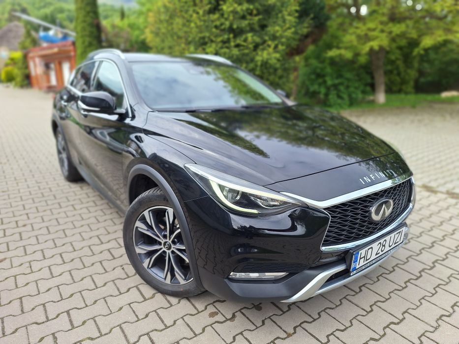 Infiniti qx30 (q30) 4x4 euro 6 automat navi camera 360°