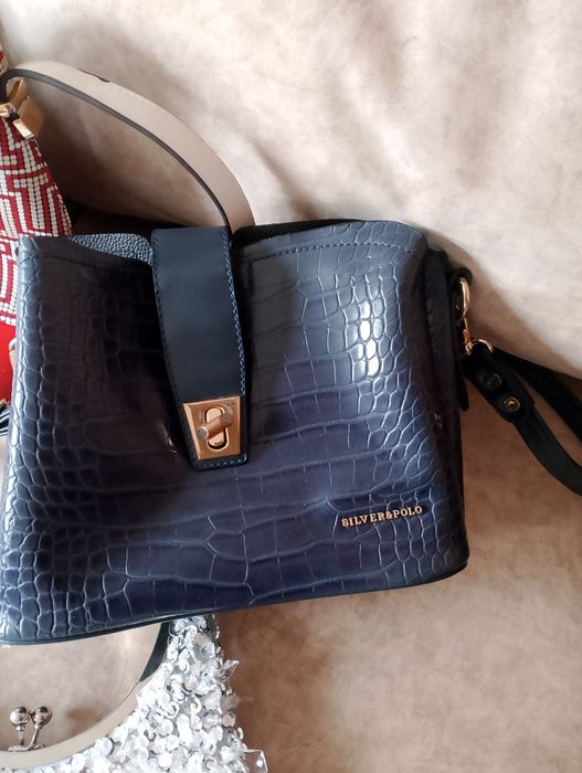 Дамски чанти за ежедневието и специални поводи