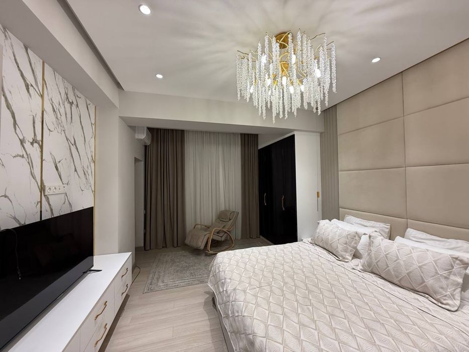 Студийная 3-х комнатная квартира в ЖК Bobur Elite. Авторский ремонт.