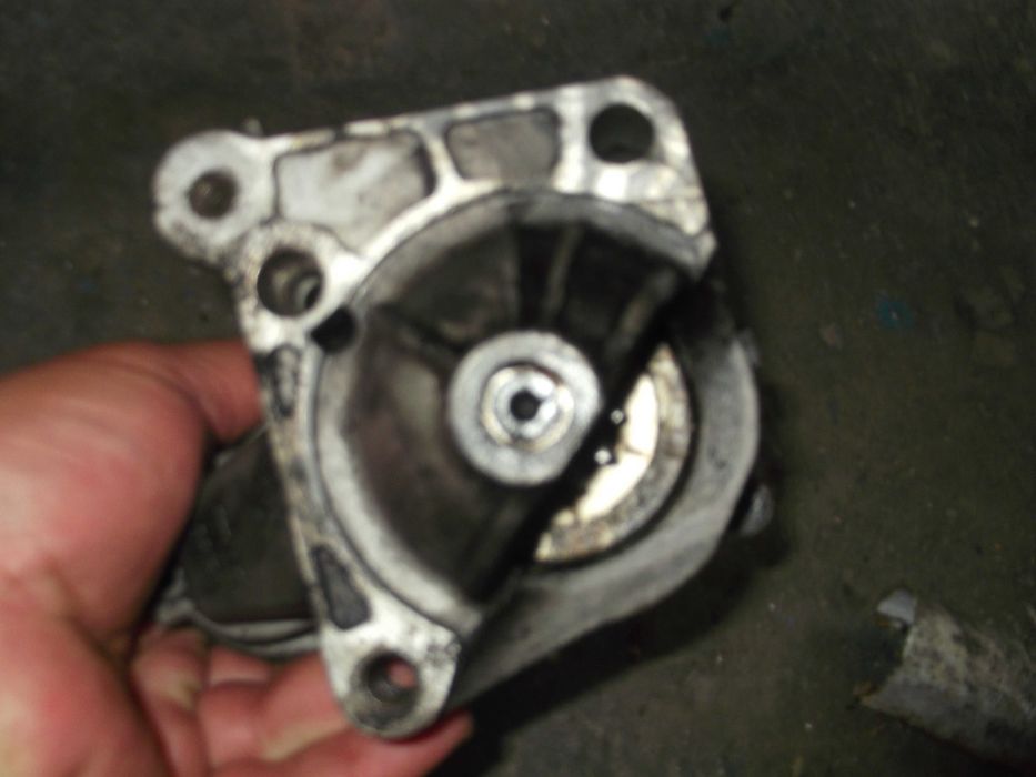 Стартер за  за Рено Меган 1.9дци 120 к.с.2005 год.