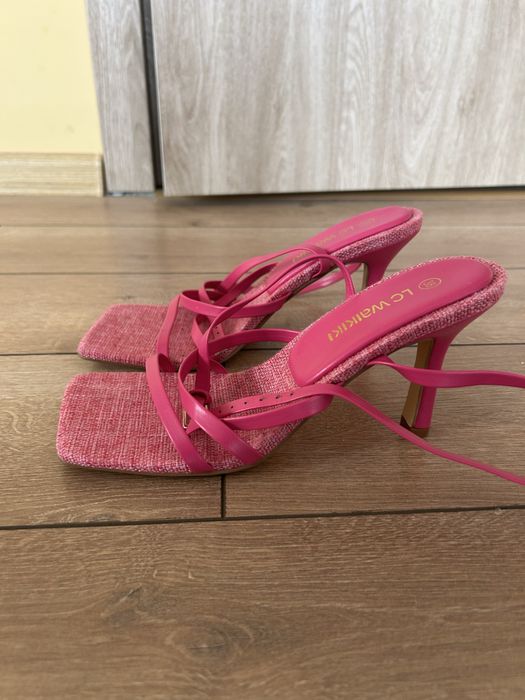 Сандали на ток LC WAIKIKI