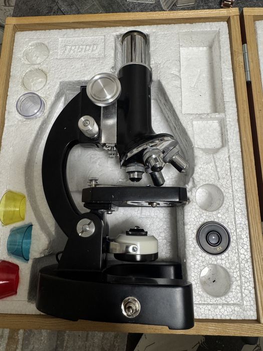 Microscop Revue Japan