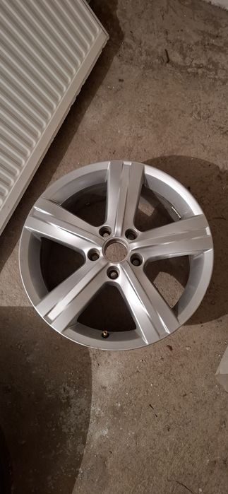 Janta originala vw r17 model fontana