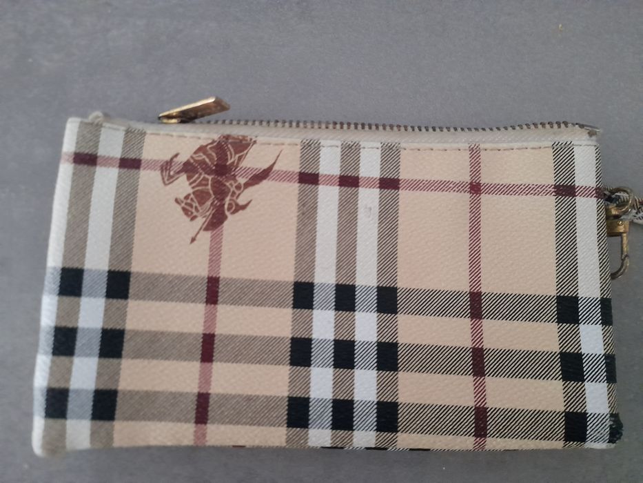 Portofel Burberry pentru damă