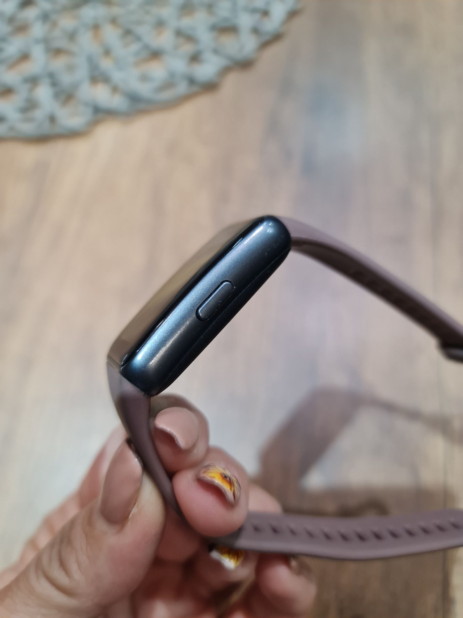 Смарт гривна Huawei Band 6