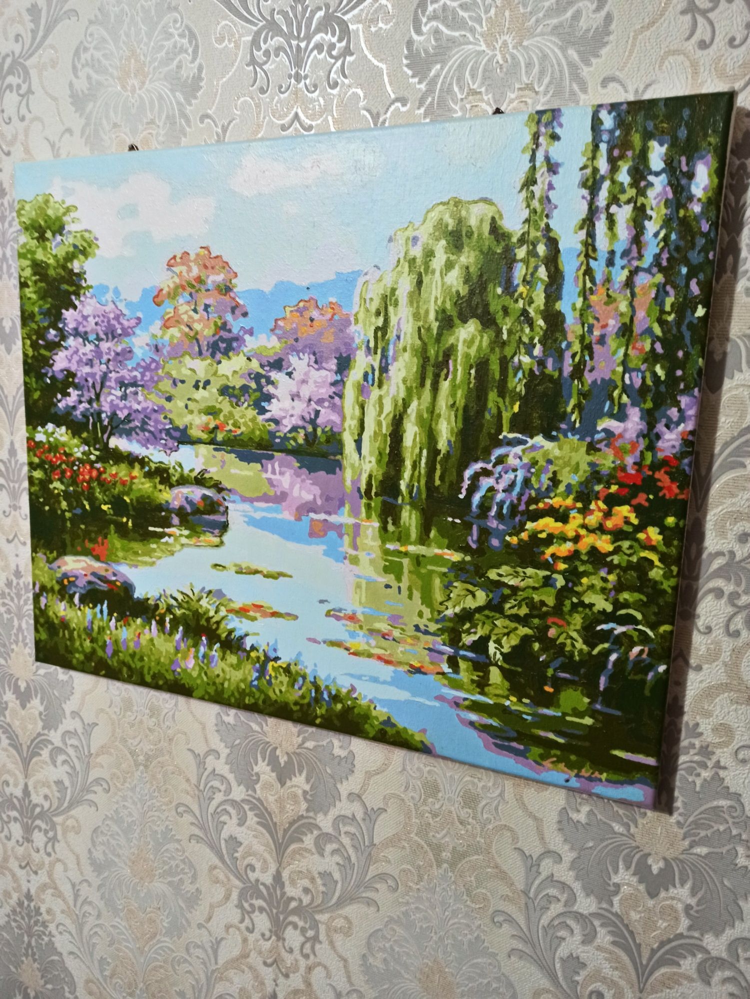 Продам картину "Лесное озеро" 40×50 см нарисованную по номерам.