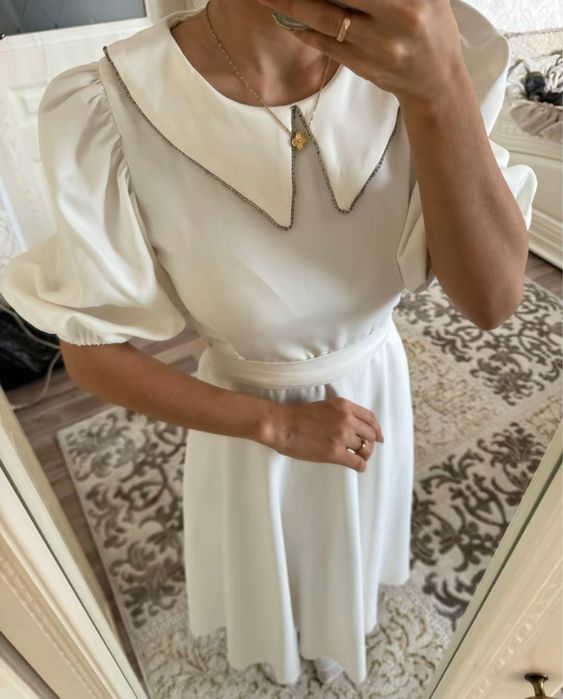 Платье, одевали 1-2 раза