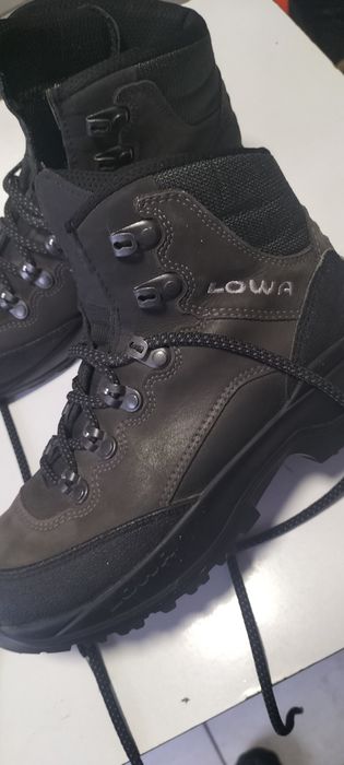 Bocanci Meindl , Lowa