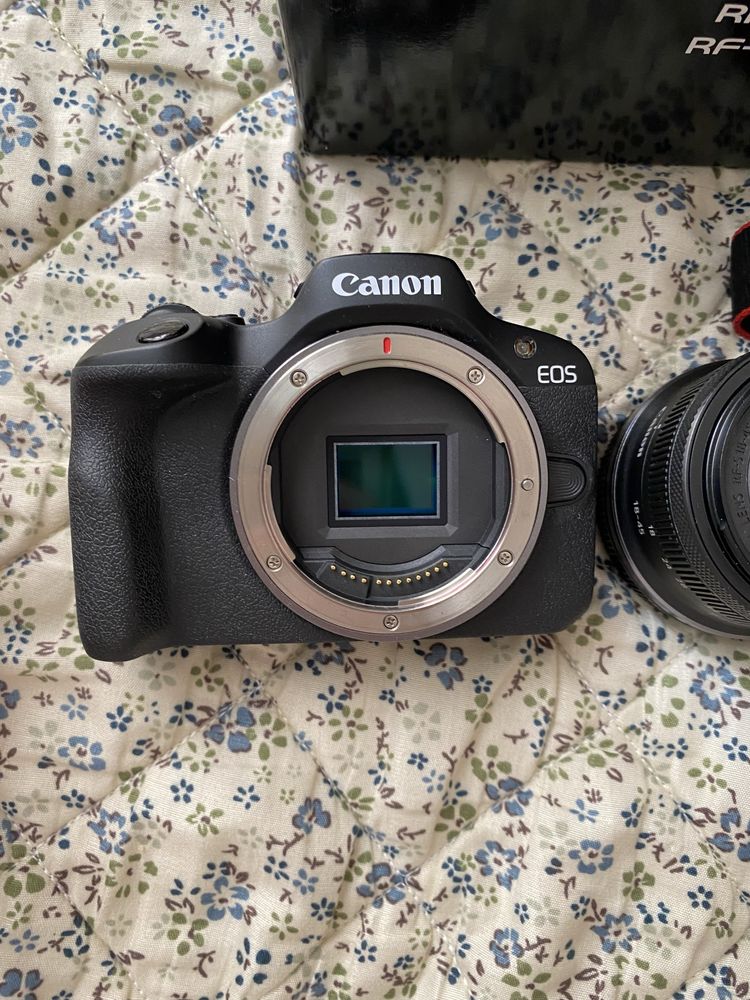 Canon EOS R100 с RF-S 18-45mm и RF-S 55-210mm | Гаранция до 12.2025 г.